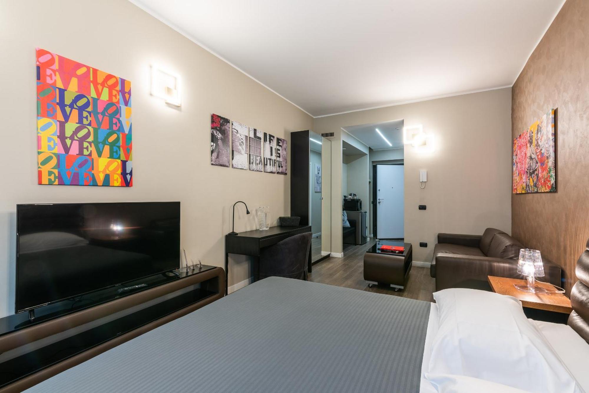 Double L Luxury Suite Милан Экстерьер фото